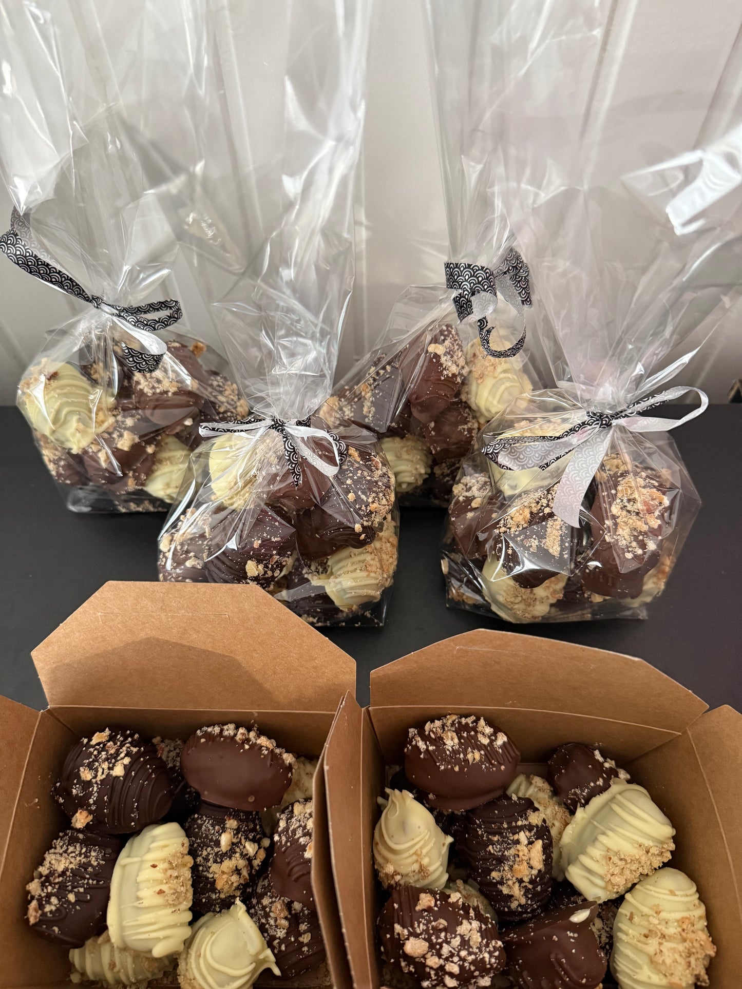 Gevulde dadels met noten 10 stuks