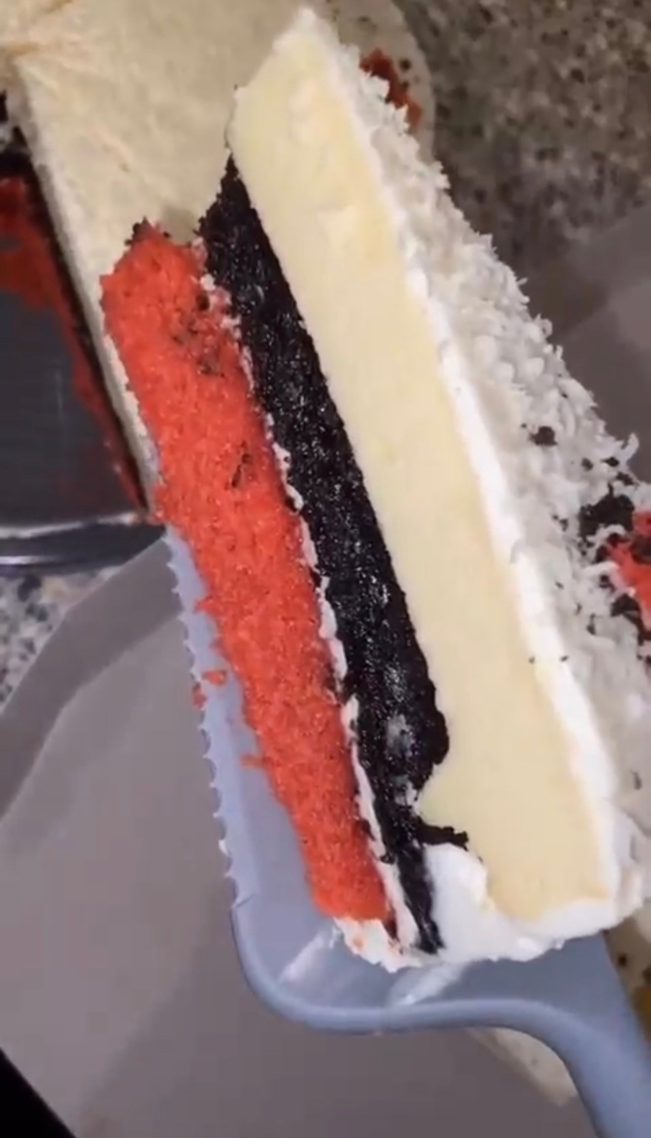 Redvelvet oreo cheesecake 12 punten